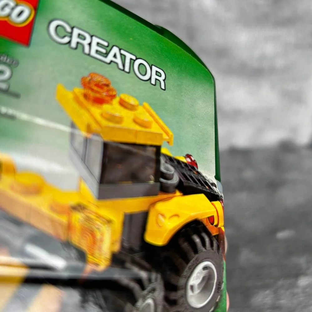 LEGO Creator 3-in-1 Mini Digger 5761 Construction Vehicle Set New Sealed - Picture 7 of 8